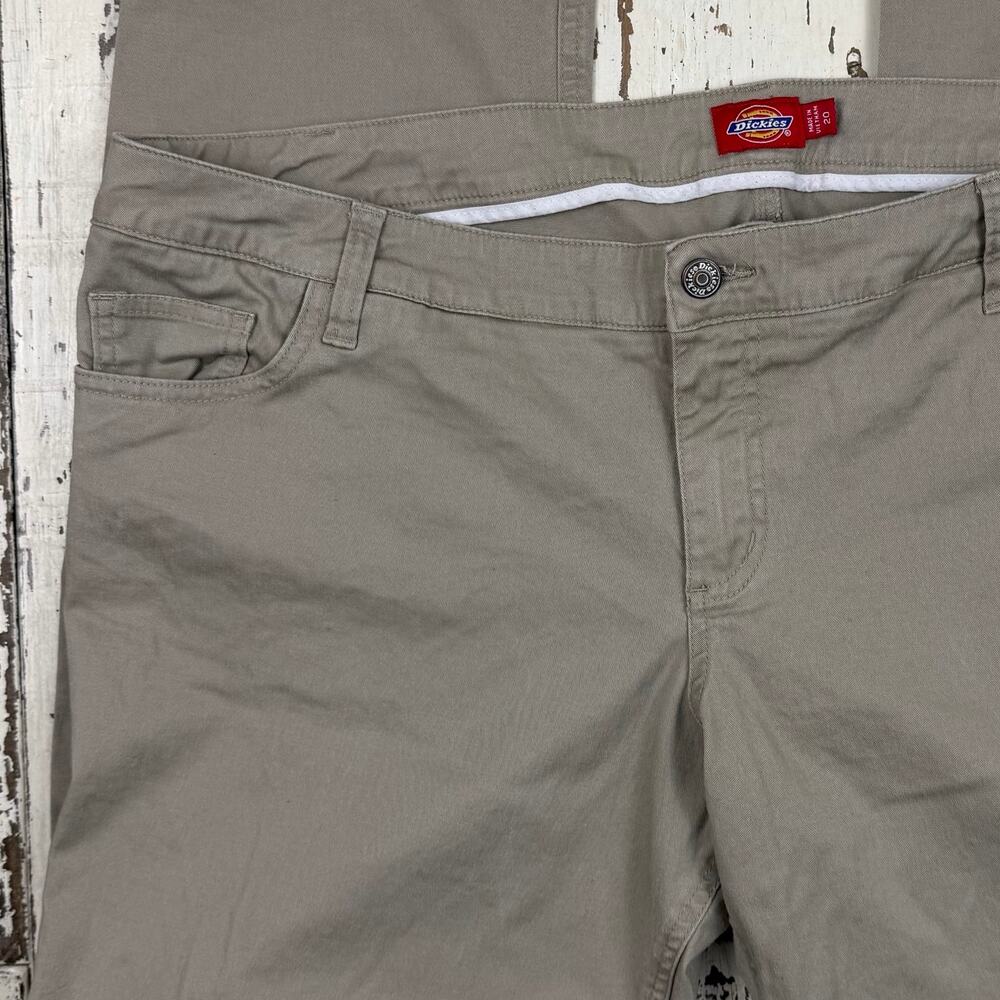 Dickies pants women’s five pocket flat front khaki type size 20 Great Condition! - Picture 4 of 6